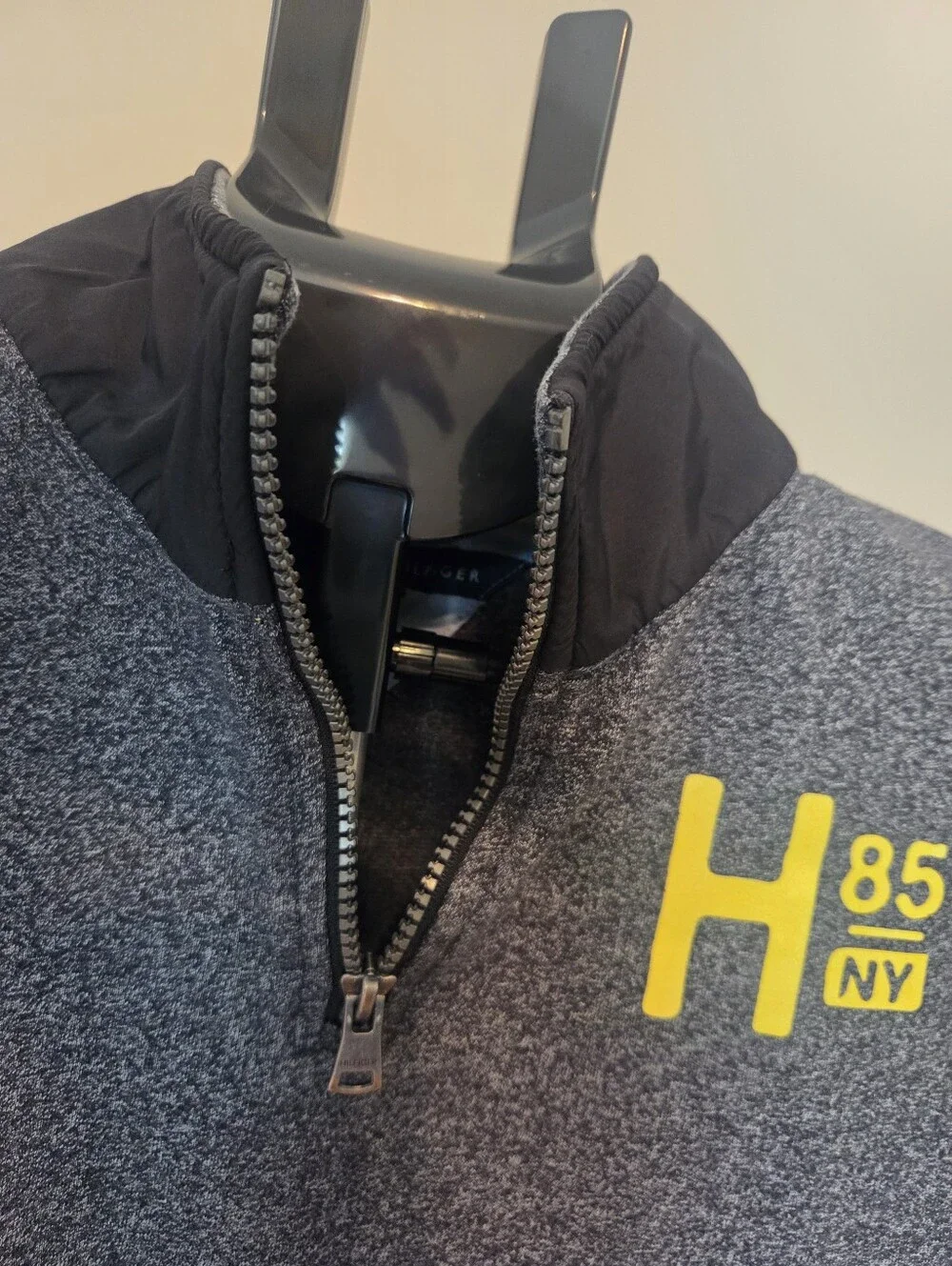 Tommy Hilfiger Boys  Large Gray Quarter-Zip Pullover